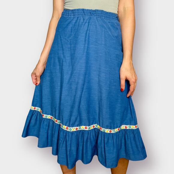 Vintage 70s Blue Skirt with‎ Floral Ribbon Trim - Picture 1 of 6
